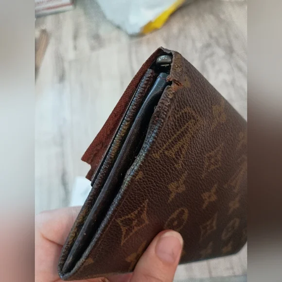Authentic Louis Vuitton Long Wallet Monogram Vintage - Picture 6 of 13